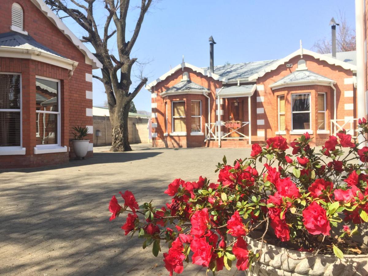 Tom'S Place Guest House Harrismith Exterior photo