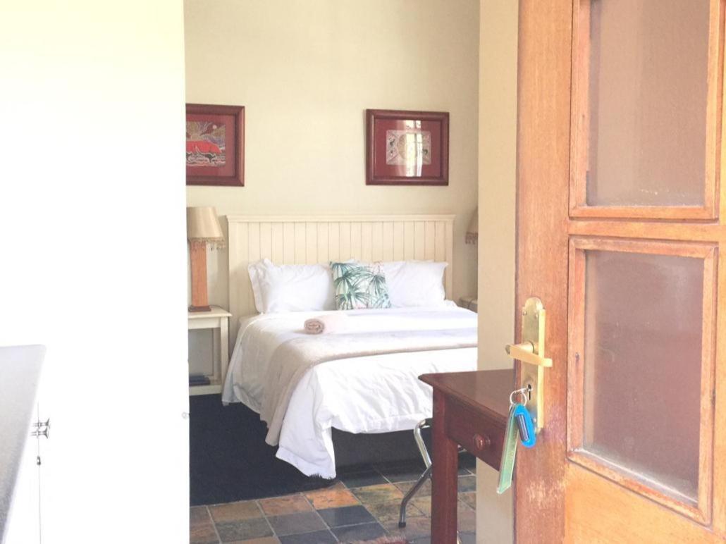 Tom'S Place Guest House Harrismith Exterior photo